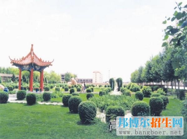 內(nèi)蒙古科技大學(xué)包頭師范學(xué)院校園一角3707