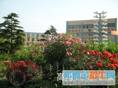 安徽綠海商務(wù)職業(yè)學(xué)院校園一角5051