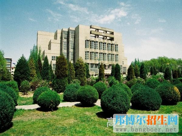 內蒙古科技大學包頭師范學院校園一角3694