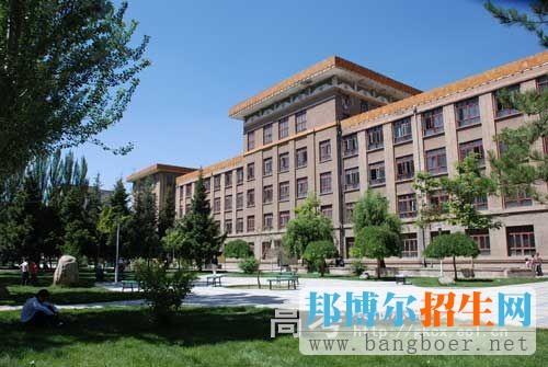 青海民族大學(xué)校園一角5510