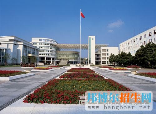 南京財經(jīng)大學(xué)校園一角2012