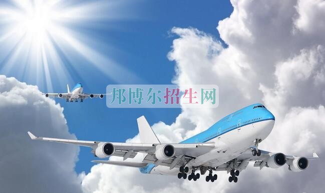 男生可以讀航空服務嗎