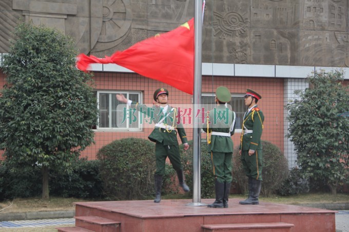 四川省簡陽市高級職業(yè)中學(xué)舉行2016—2017學(xué)年度第二學(xué)期開學(xué)典禮