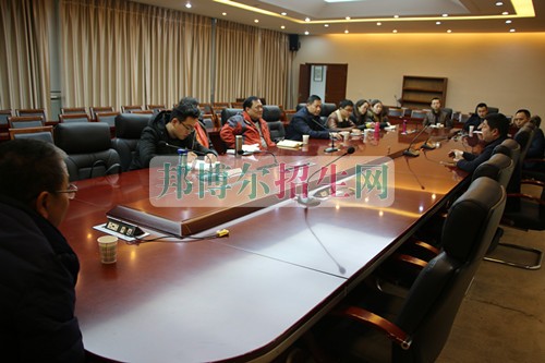 樂山市第一職業(yè)高級(jí)中學(xué)到南江縣小河職業(yè)中學(xué)考察交流