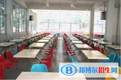 南充技工學(xué)校宿舍條件