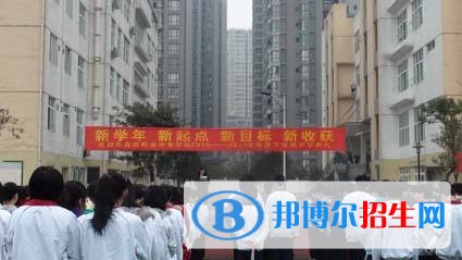 成都青蘇職業(yè)中專學(xué)校2018年報名條件、招生對象