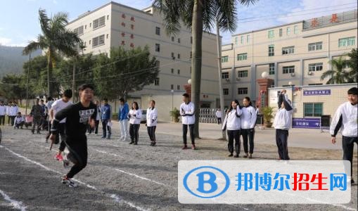 永善縣溪洛鍍職業(yè)技術學校2018年報名條件、招生對象