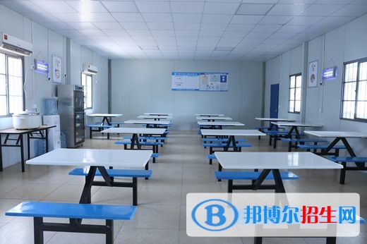 西安旅游職業(yè)中等專業(yè)學校食堂