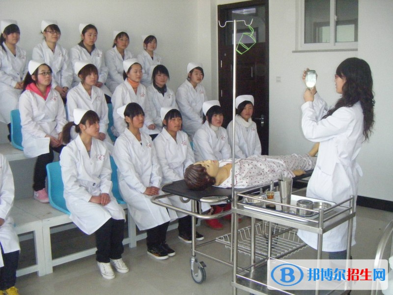 昌黎衛(wèi)生職業(yè)中等專業(yè)學(xué)校2018年報名條件、招生對象