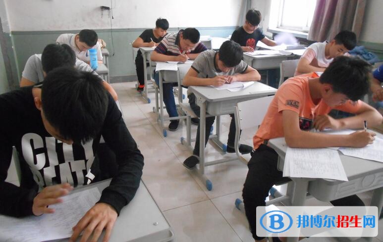 石家莊輕工技工學(xué)校2018年報(bào)名條件、招生對(duì)象