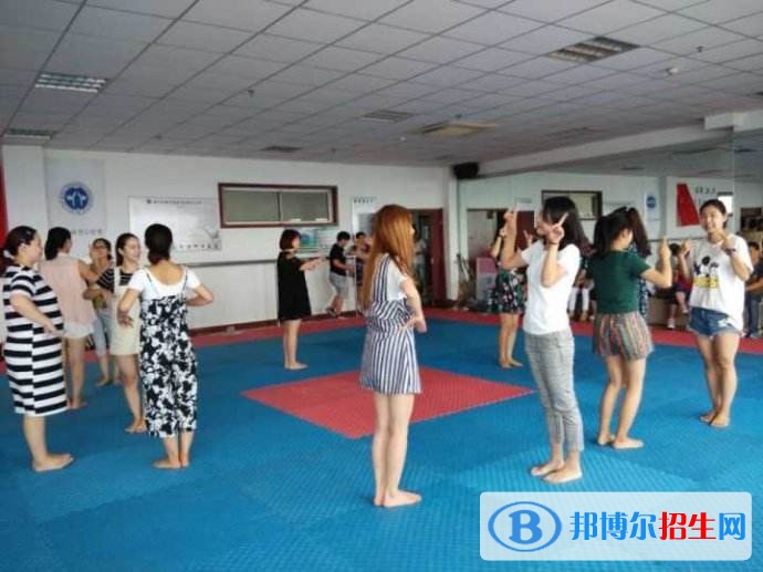邢臺技師學(xué)院2018年報名條件、招生對象