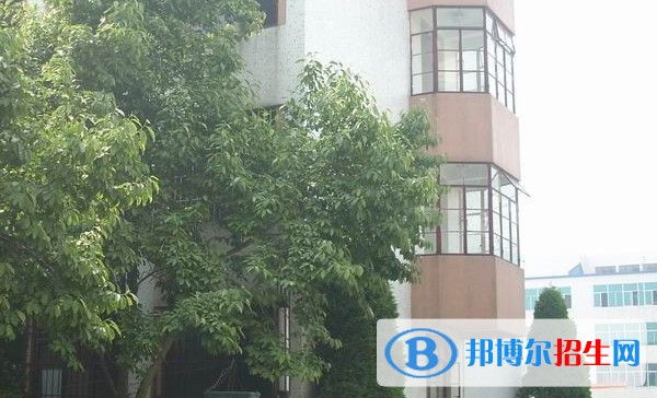 連云港工貿學校2019年報名條件、招生對象