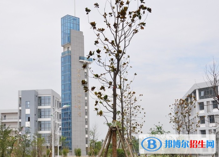 東臺職業(yè)教育中心招生辦聯系電話
