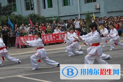 達州讀中專學校能考大學嗎