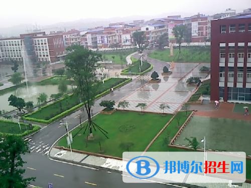 四川工業(yè)科技學院五年制大專學校地址