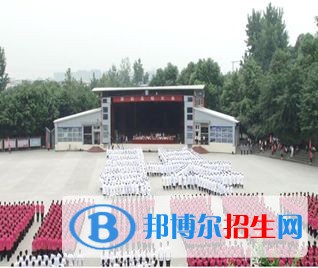 四川人民醫(yī)院護(hù)士學(xué)校五年制大專報(bào)名條件