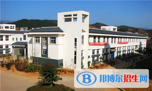 廣元昭化區(qū)職業(yè)高級(jí)中學(xué)2019年報(bào)名條件、招生對(duì)象