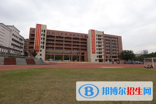 云南現(xiàn)代職業(yè)技術(shù)學(xué)院五年制大專2019年報名條件、招生要求、招生對象