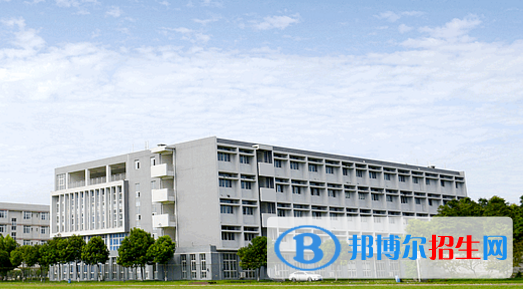 四川礦產機電技師學院
