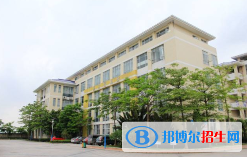 揭陽衛(wèi)生學校8