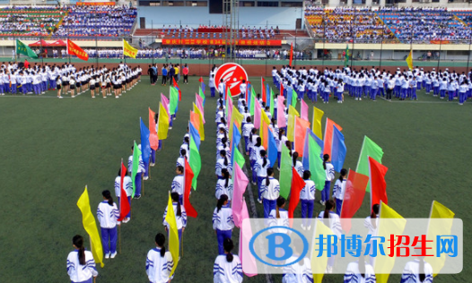 肇慶商務(wù)技工學(xué)校2020年報(bào)名條件、招生要求、招生對象