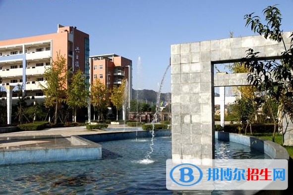 重慶南川隆化職業(yè)中學(xué)校2020年招生辦聯(lián)系電話
