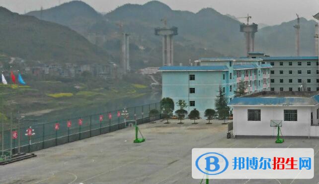 沿河土家族自治中等職業(yè)學(xué)校2020年報名條件、招生要求、招生對象