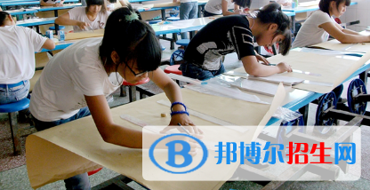 平?jīng)龊嗤殬I(yè)技術(shù)學(xué)校怎么樣、好不好