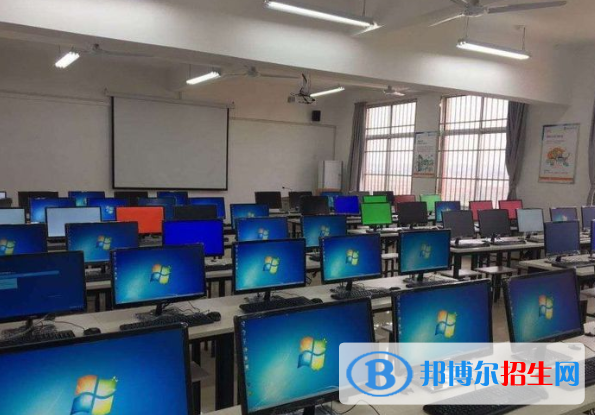 安義職業(yè)技術(shù)學(xué)校2020年報(bào)名條件、招生要求、招生對(duì)象