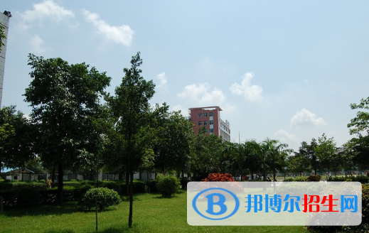 江門(mén)新會(huì)機(jī)電職業(yè)技術(shù)學(xué)校2020年招生辦聯(lián)系電話
