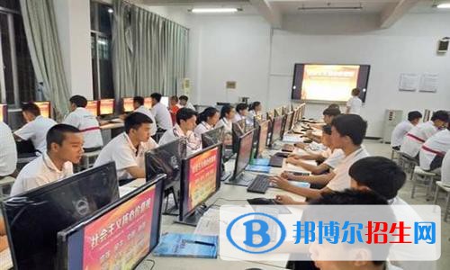 景洪職業(yè)高級中學2020年招生辦聯(lián)系電話