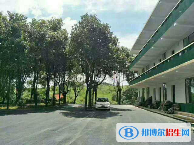 邵陽(yáng)騰爵職業(yè)中專學(xué)校2020年報(bào)名條件、招生要求、招生對(duì)象 