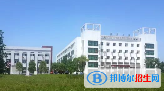 赤壁機電信息技術(shù)學(xué)校3