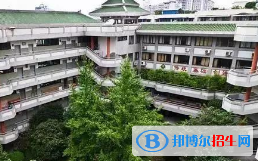 成都石室中學(xué)劍橋國(guó)際高中