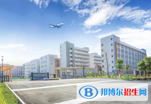 廣東華文航空藝術(shù)職業(yè)學(xué)校怎么樣、好不好