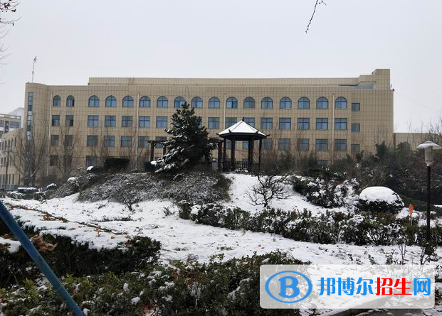 河南洛陽經(jīng)濟學校地址在哪里
