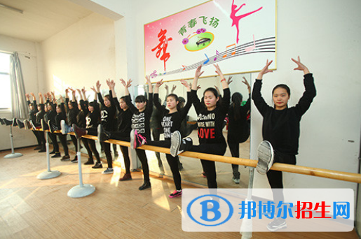 鄲城科技職業(yè)中等專業(yè)學校2021年招生辦聯(lián)系電話