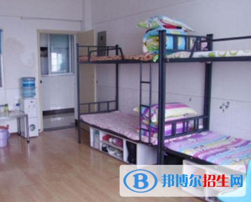 阜陽(yáng)經(jīng)貿(mào)旅游學(xué)校2020年宿舍條件