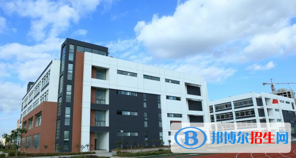 濰坊德潤(rùn)國(guó)際雙語(yǔ)學(xué)校2020年招生簡(jiǎn)章