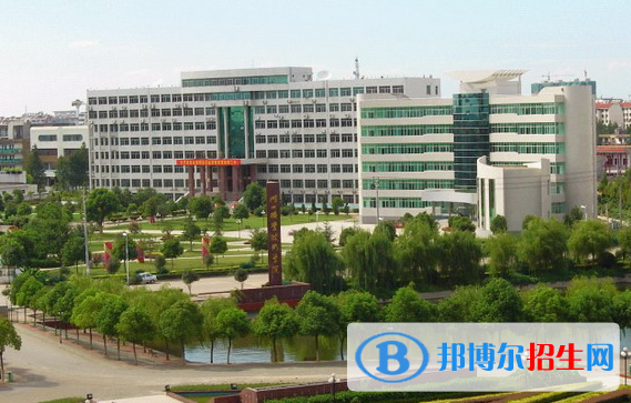 湖北職業(yè)技術學院3