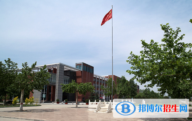 河北政法職業(yè)學(xué)院?jiǎn)握? width=