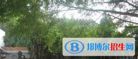玉林市嶺南工業(yè)學(xué)校2020年報(bào)名條件、招生要求、招生對(duì)象