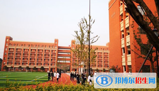 重慶史迪威外語學(xué)校高中部2020年報(bào)名條件、招生要求、招生對(duì)象
