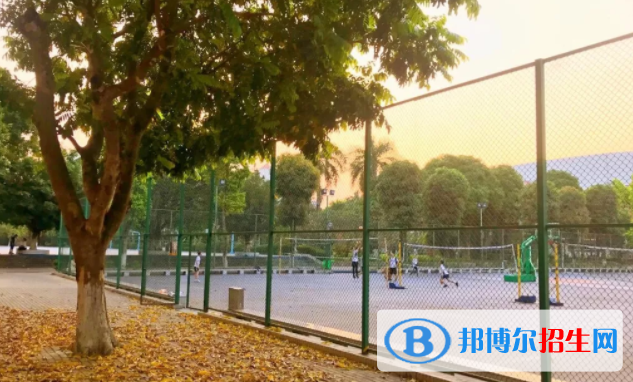 南寧三中國(guó)際學(xué)校初中部怎么樣、好不好