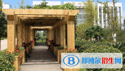 貴陽護(hù)理職業(yè)學(xué)院2020年報(bào)名條件、招生要求、招生對象