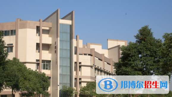 安徽醫(yī)學(xué)高等專(zhuān)科學(xué)校2020年報(bào)名條件、招生要求、招生對(duì)象