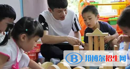 初中生可以去讀什么幼師學(xué)校