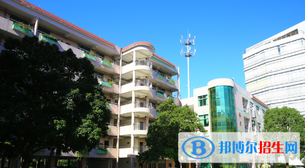 東莞經(jīng)濟(jì)貿(mào)易學(xué)校2020年學(xué)費(fèi)、收費(fèi)多少