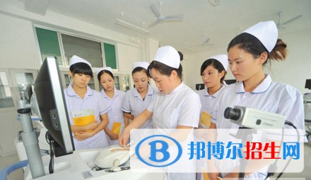 成都2021年初中生報(bào)什么衛(wèi)校