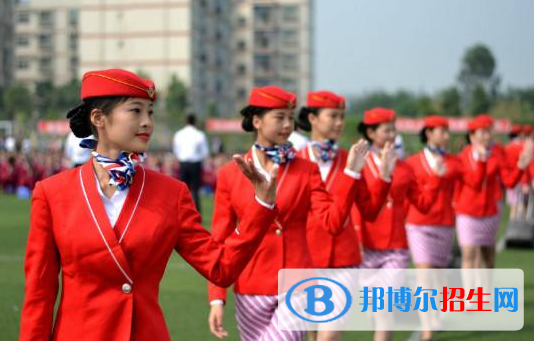 武漢2021年女生讀航空服務(wù)學(xué)校學(xué)什么好